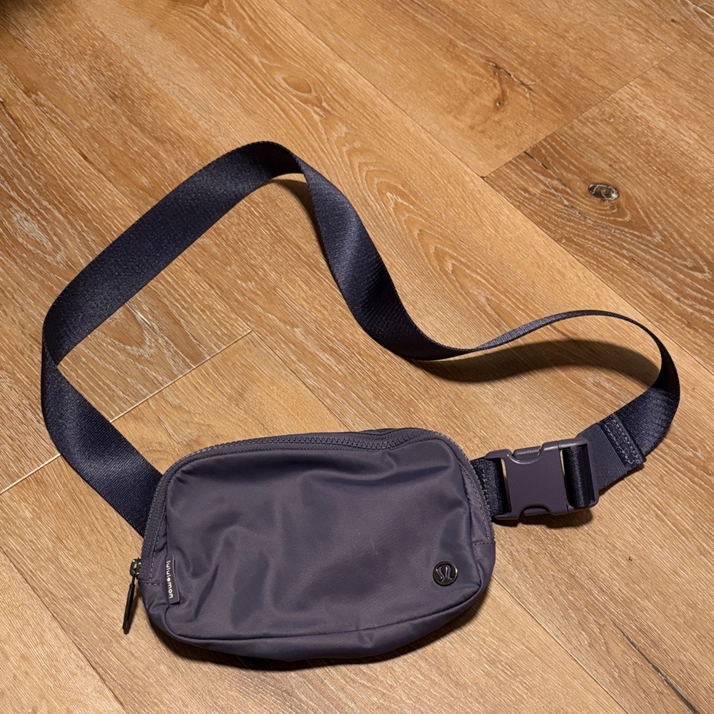 Lululemon athletica belt bag